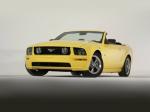 Ford Mustang GT Convertible 2005 года